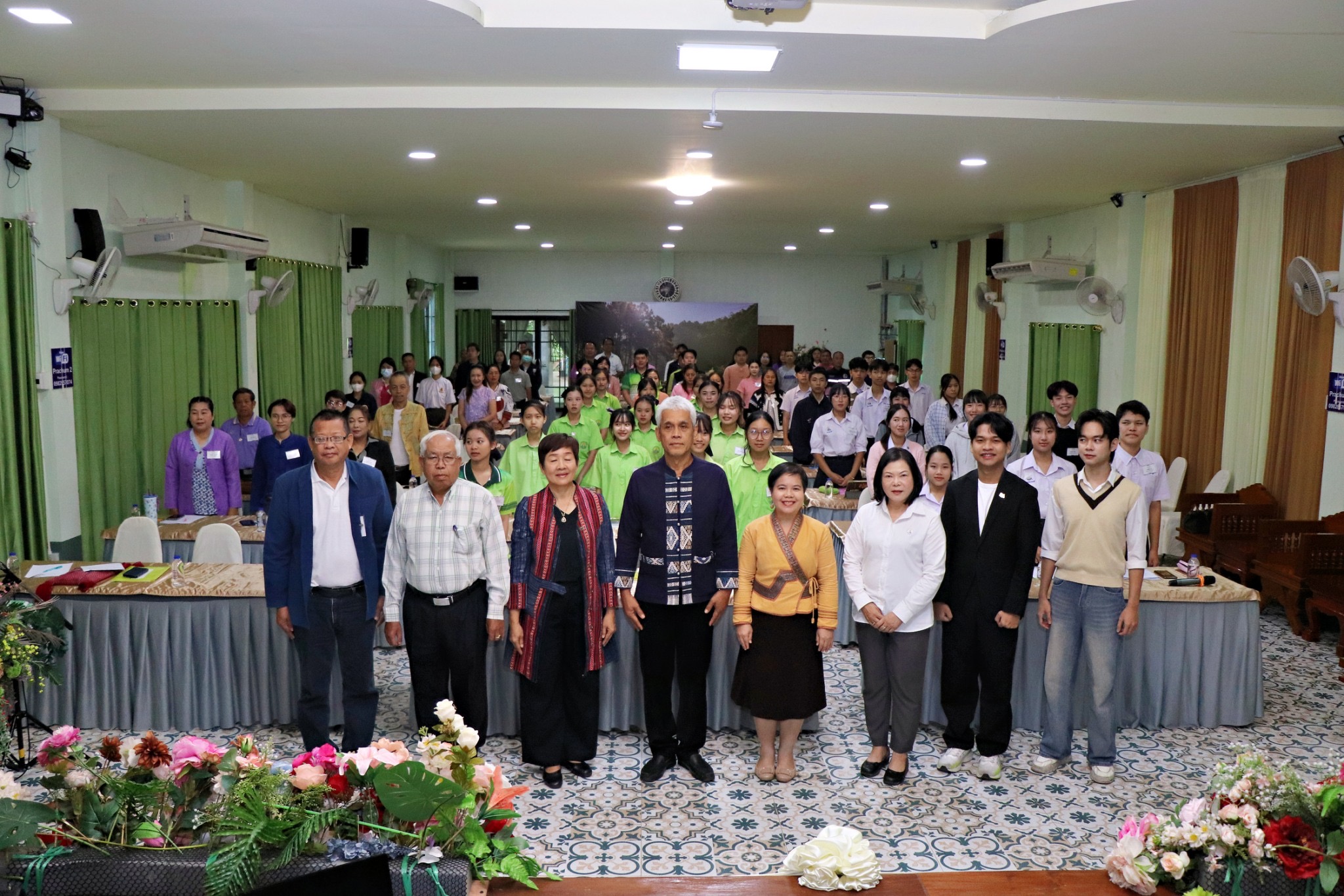 วิทยากรบรรยายหัวข้อ ยกระดับทักษะเครือข่ายประชาสัมพันธ์ จ.แม่ฮ่องสอน พร้อมรับมือยุคสื่อดิจิทัล [ก้าวทันสื่อใหม่]